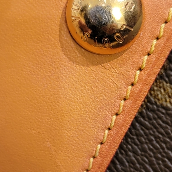 Louis Vuitton Boetie Monogram PM Handbag - Picture 3 of 16